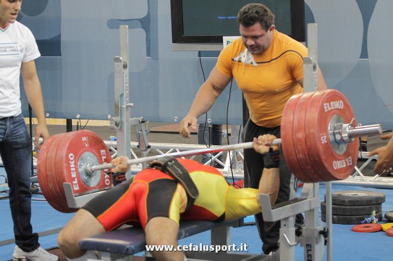111008 sport 202_tn.jpg